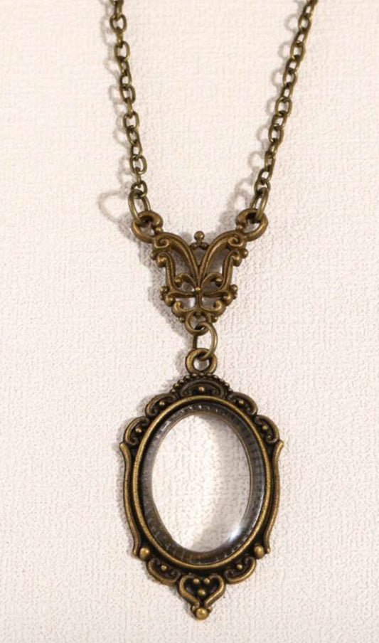 Vintage Magnifying Glass Necklace