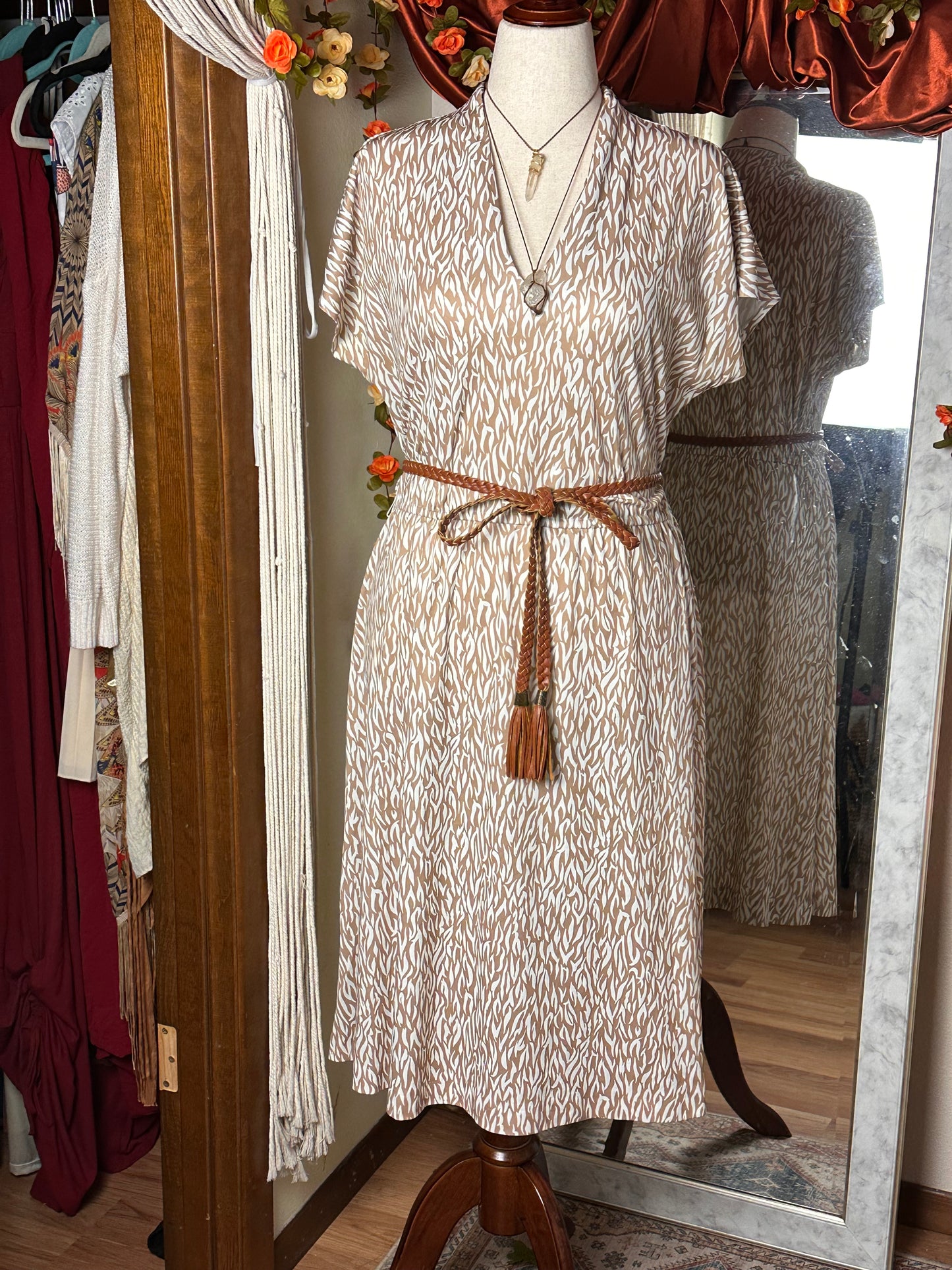 Size 2X | Canyon Light Midi Dress