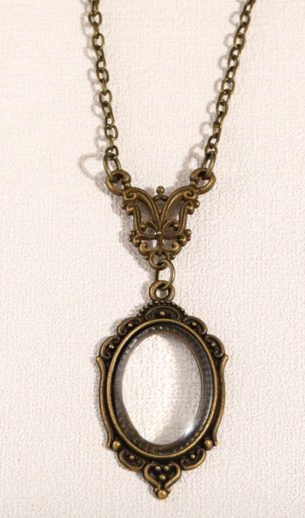 Vintage Magnifying Glass Necklace